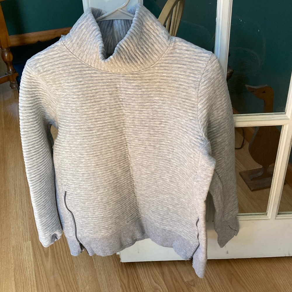 Women’s All In Motion thick sweatshirt sweater